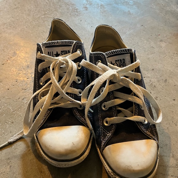 Converse runners size 6 - Picture 1 of 3